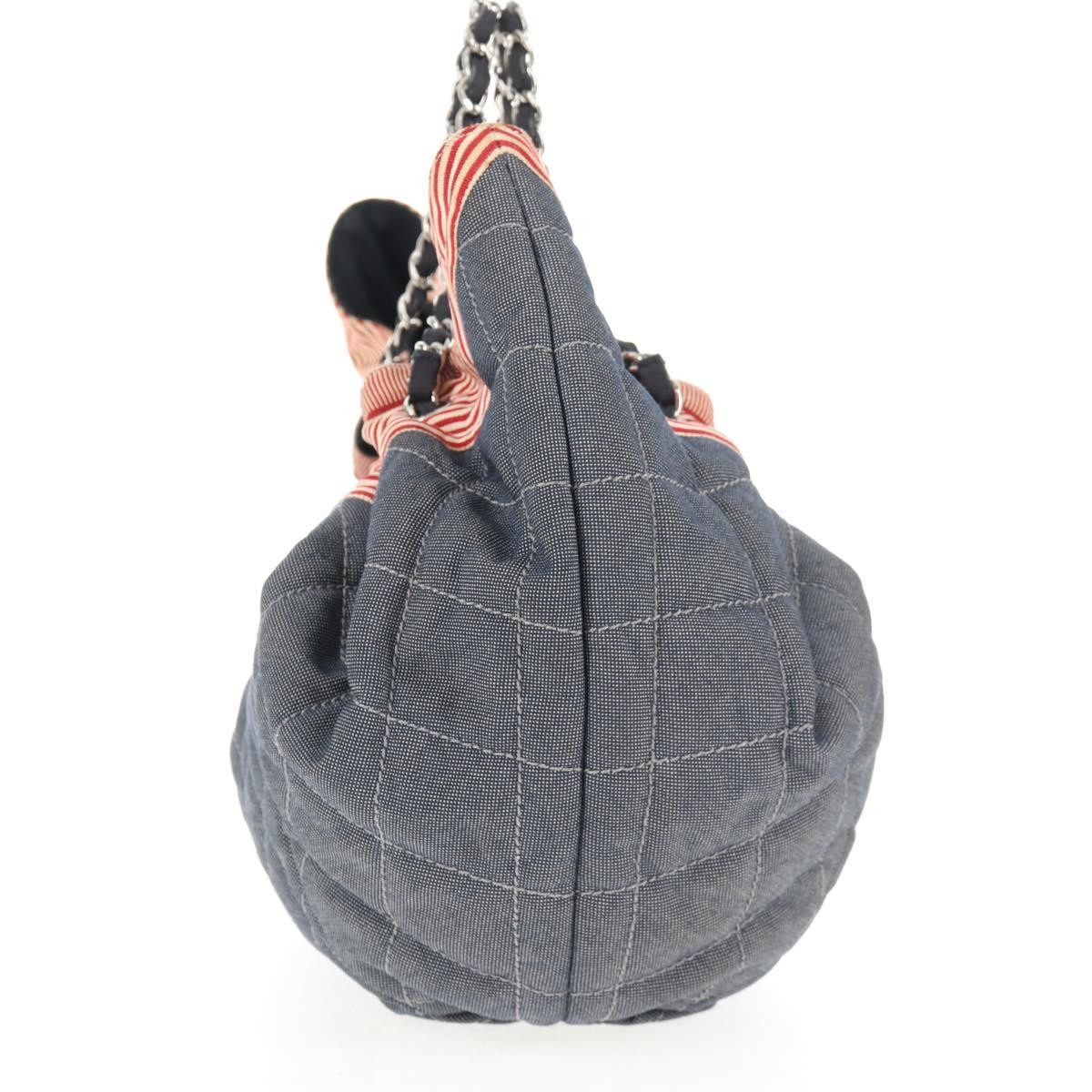 Chanel Chanel Stretch Spirit Cabas Quilted Denim Large Blauw