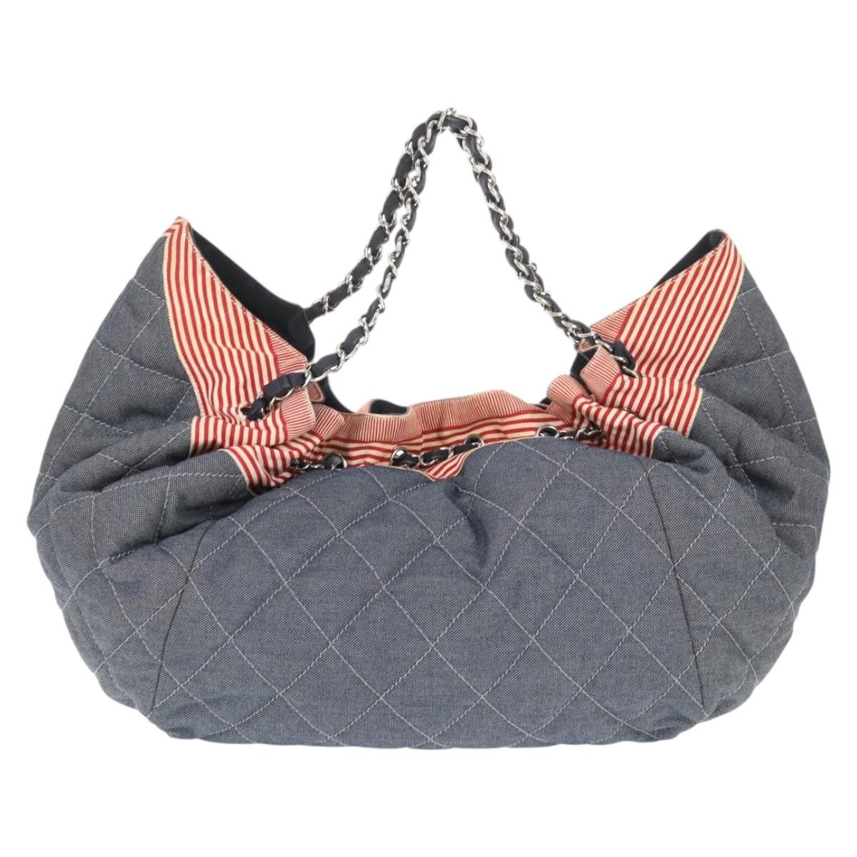 Chanel Chanel Stretch Spirit Cabas Quilted Denim Large Blauw