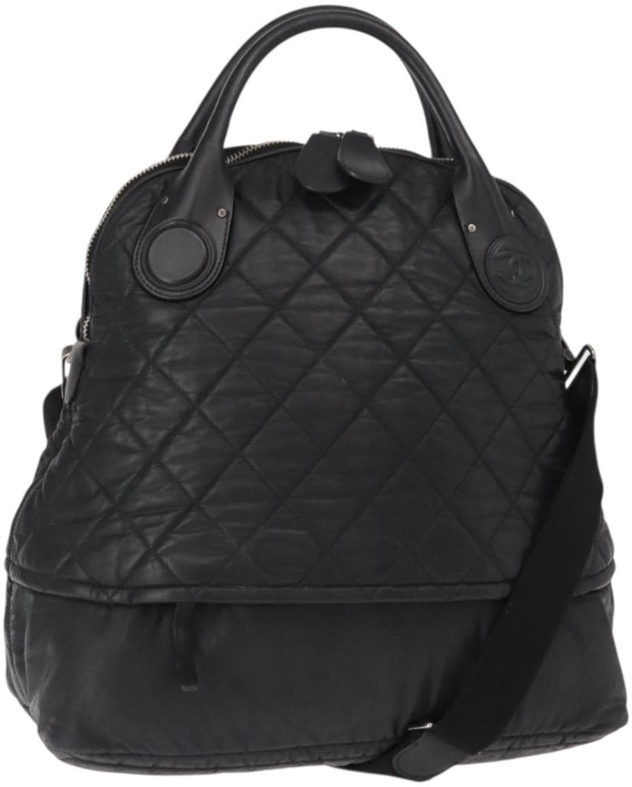 Chanel Chanel Vertical Sport Weekender Bag Quilted Nylon Zwart
