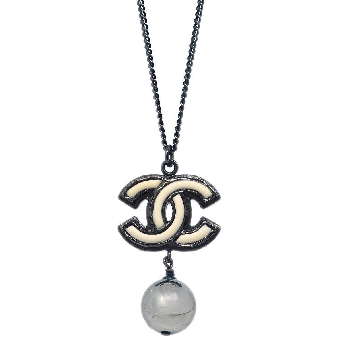 Chanel Chanel CC Pearl Drop Necklace Metal with Pearls Zwart