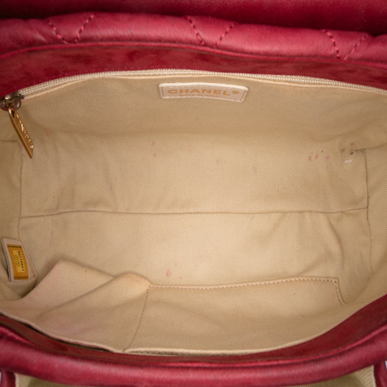 Chanel Large Aged Calfskin Chic Quilt Flap Rood