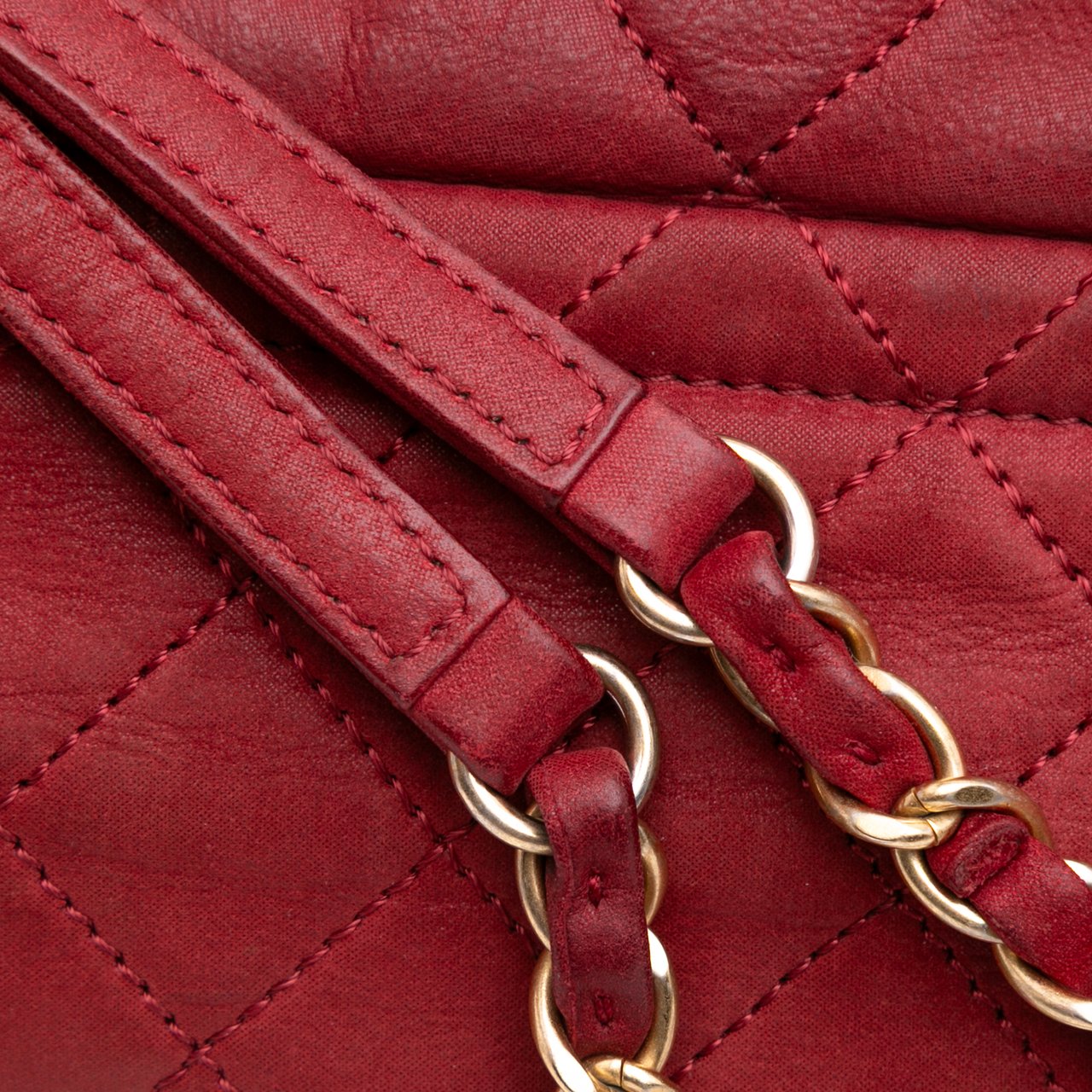 Chanel Large Aged Calfskin Chic Quilt Flap Rood