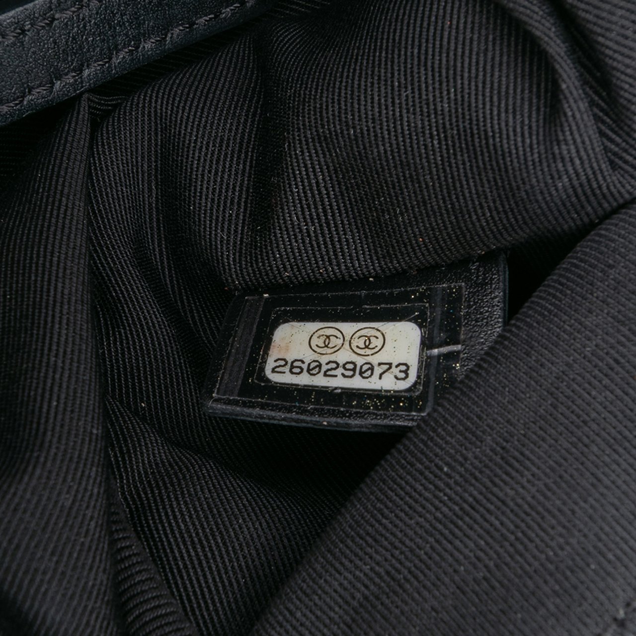 Chanel Large Lambskin Boy O Case Clutch Zwart