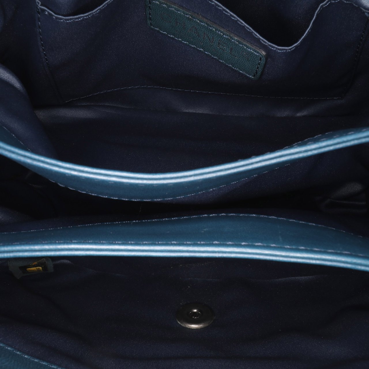 Chanel Quilted Lambskin Accordion Flap Blauw