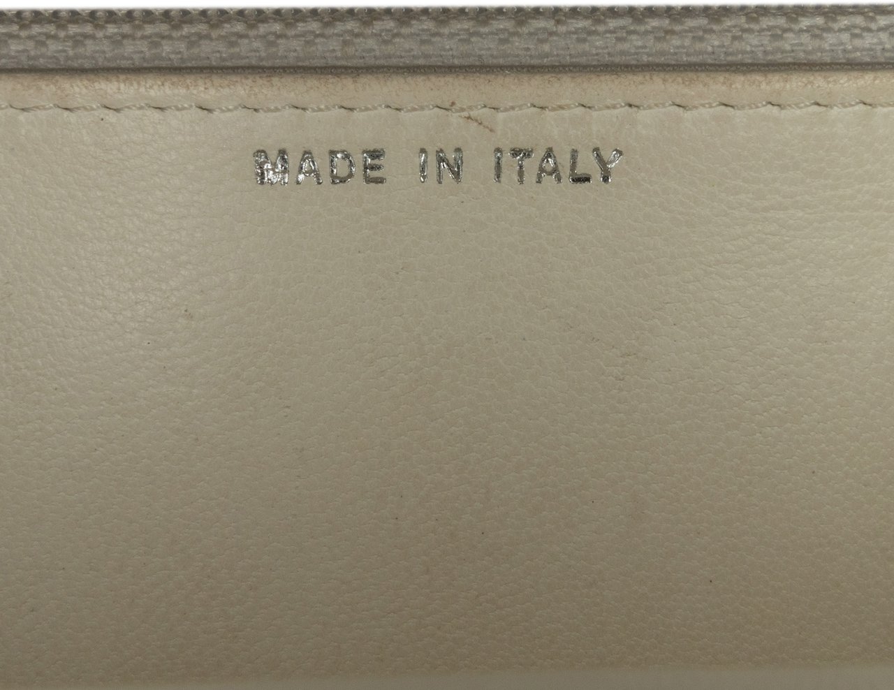 Chanel CC Coated Tweed Wallet On Chain Bruin