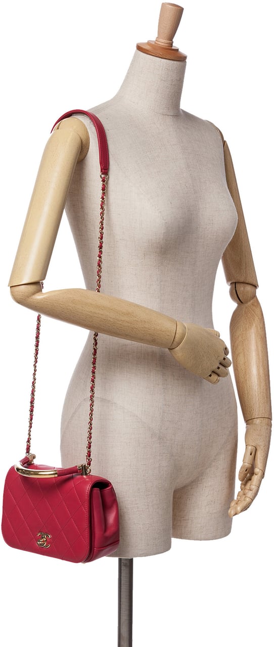 Chanel Mini Quilted Lambskin Carry Chic Flap Roze