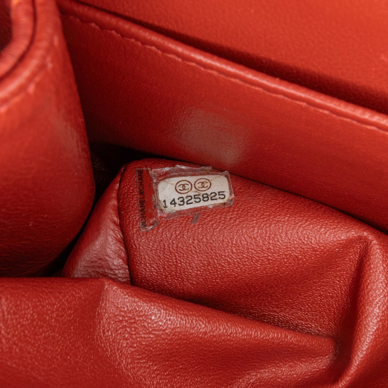 Chanel Jumbo Classic Caviar Double Flap Rood