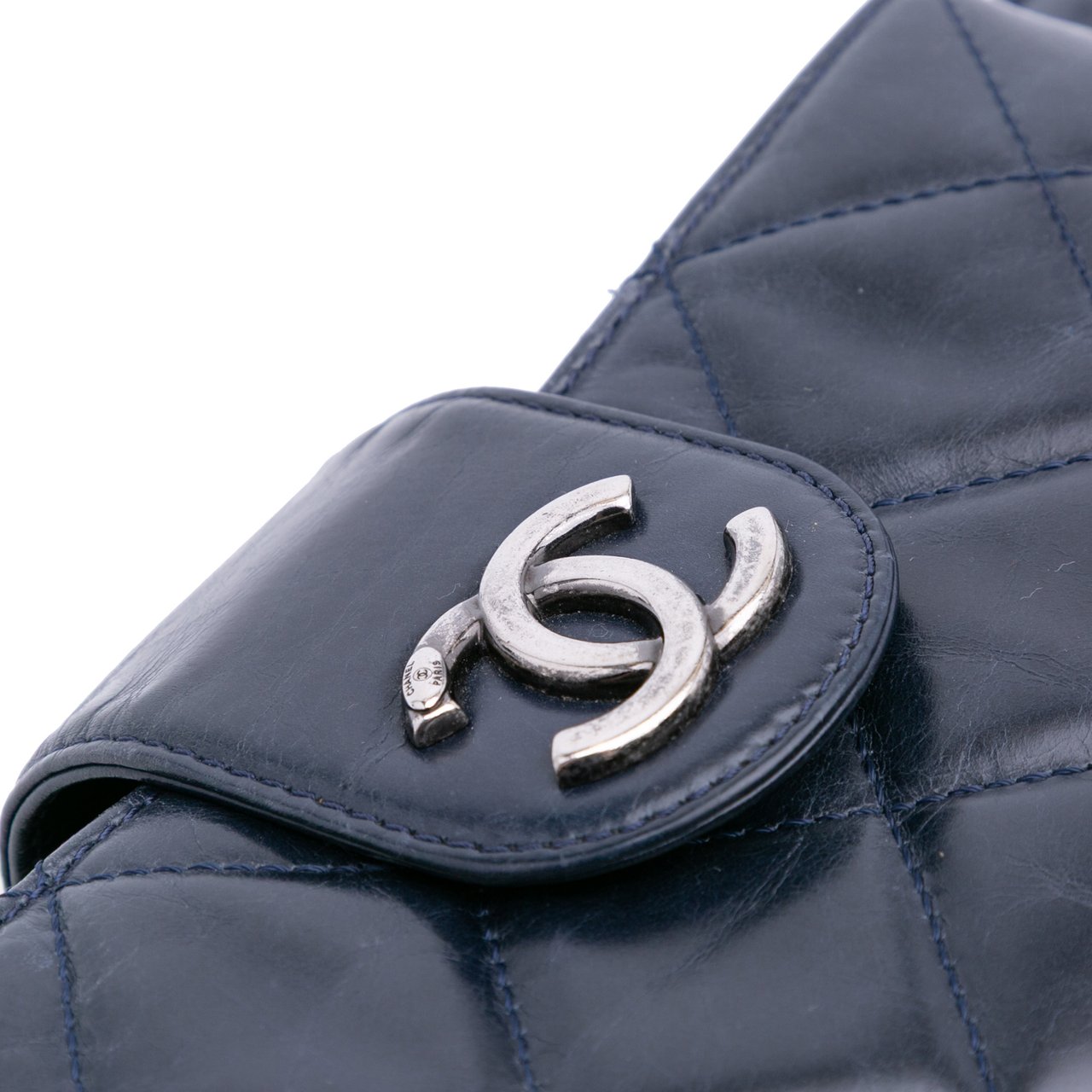 Chanel Quilted Glazed Calfskin Coco Pleats Chain Clutch Blauw