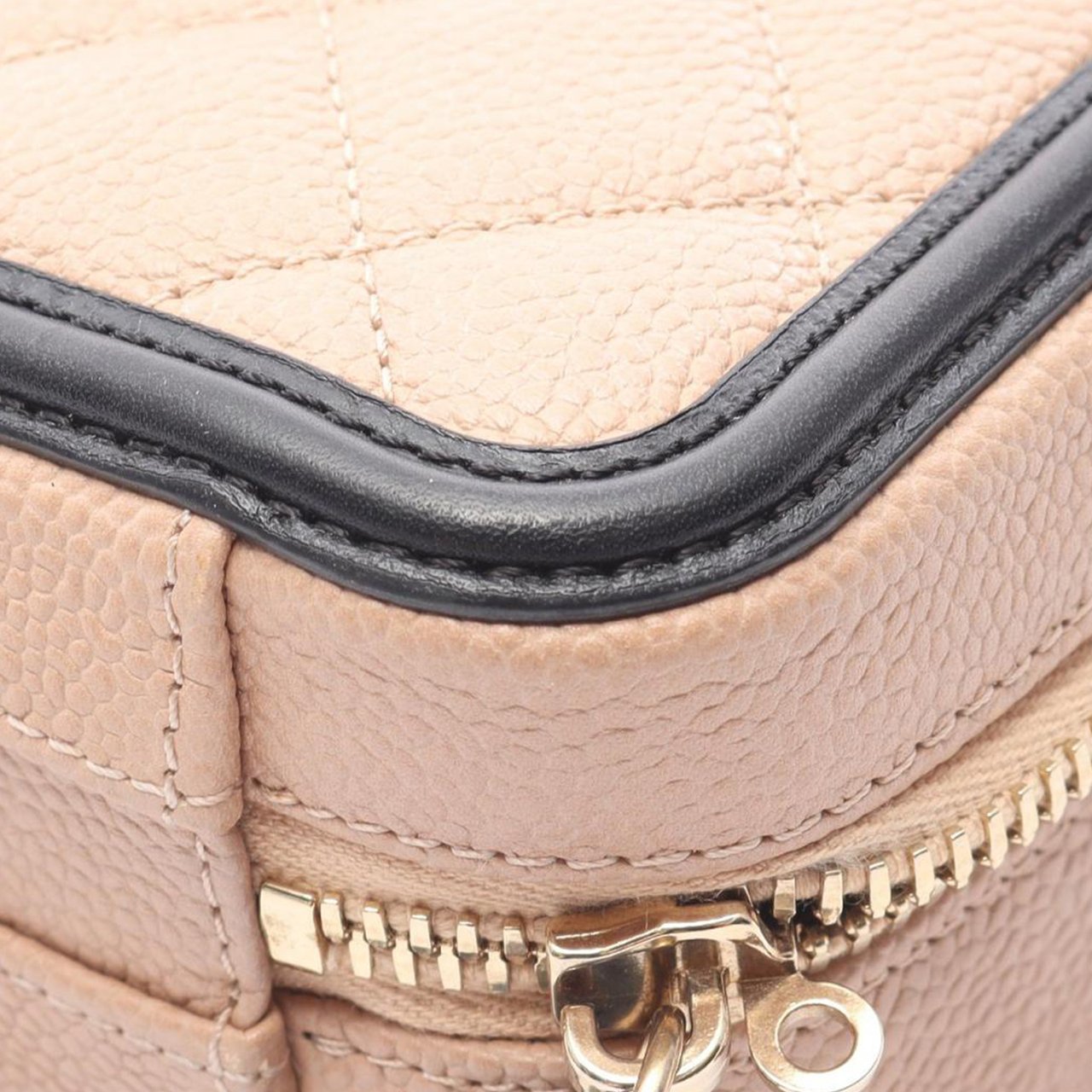 Chanel Small Caviar CC Filigree Vanity Case Bruin