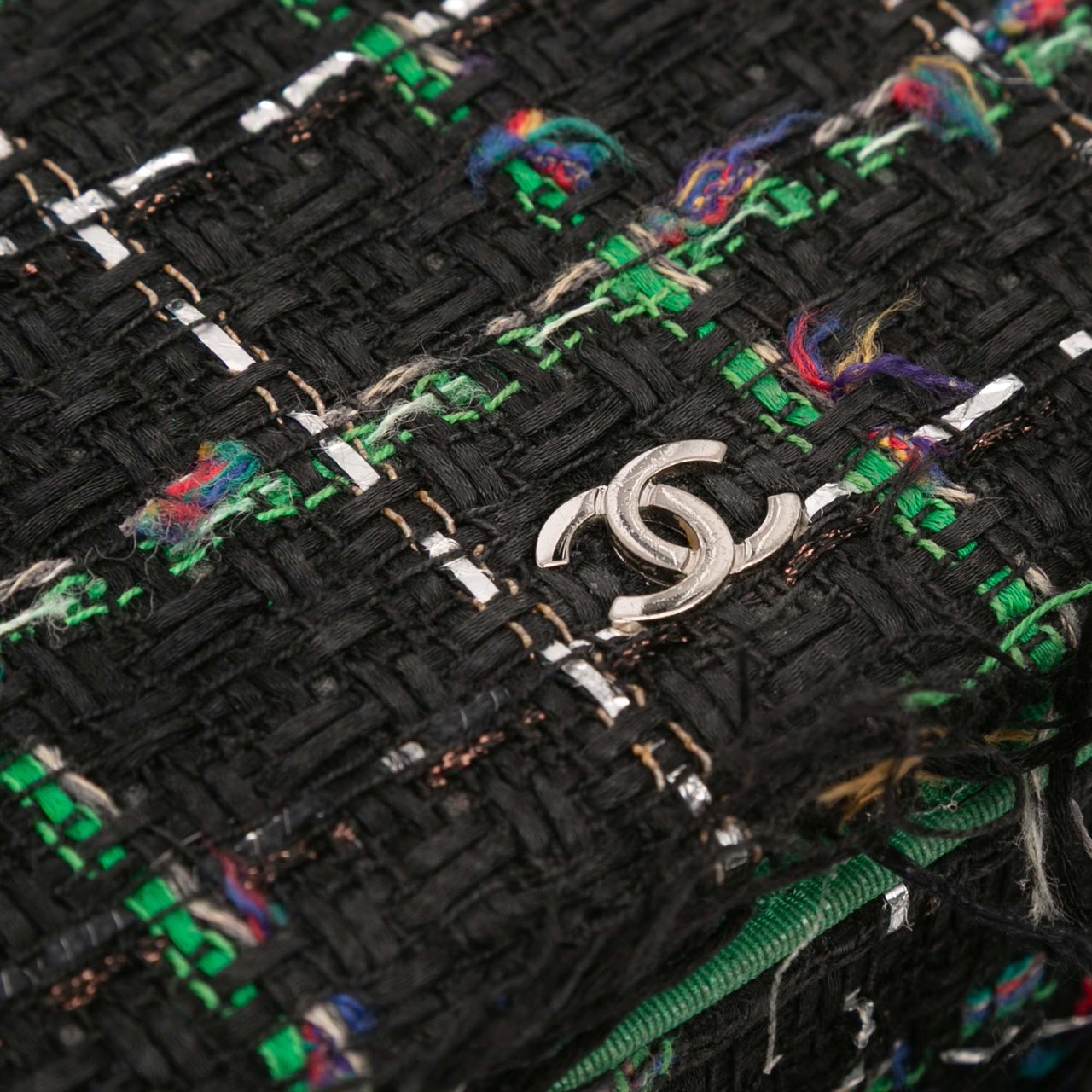 Chanel Quilted Boucle Tweed Robot Charm Wallet On Chain Zwart