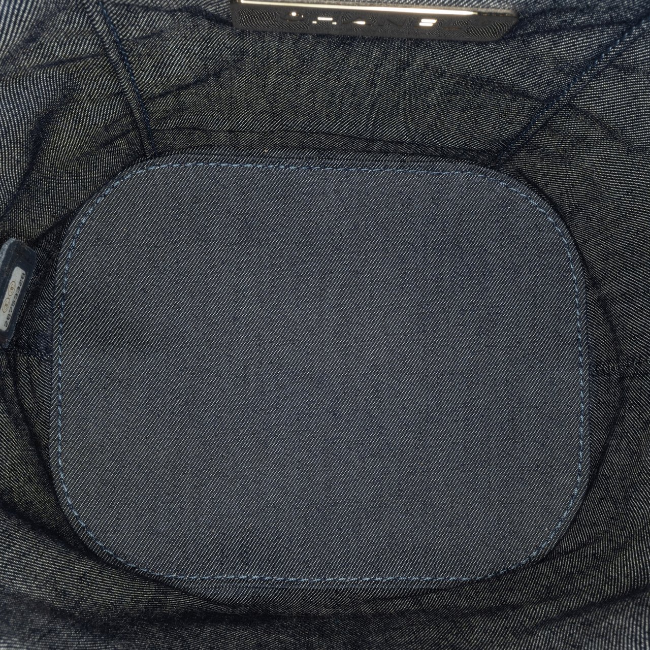 Chanel CC Lambskin Vanity Case Zwart