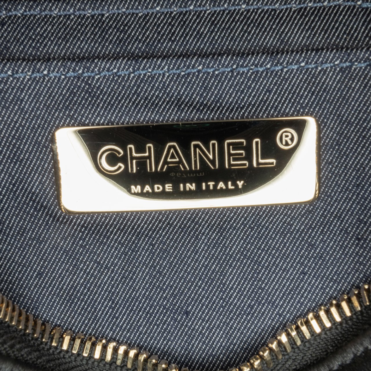 Chanel CC Lambskin Vanity Case Zwart