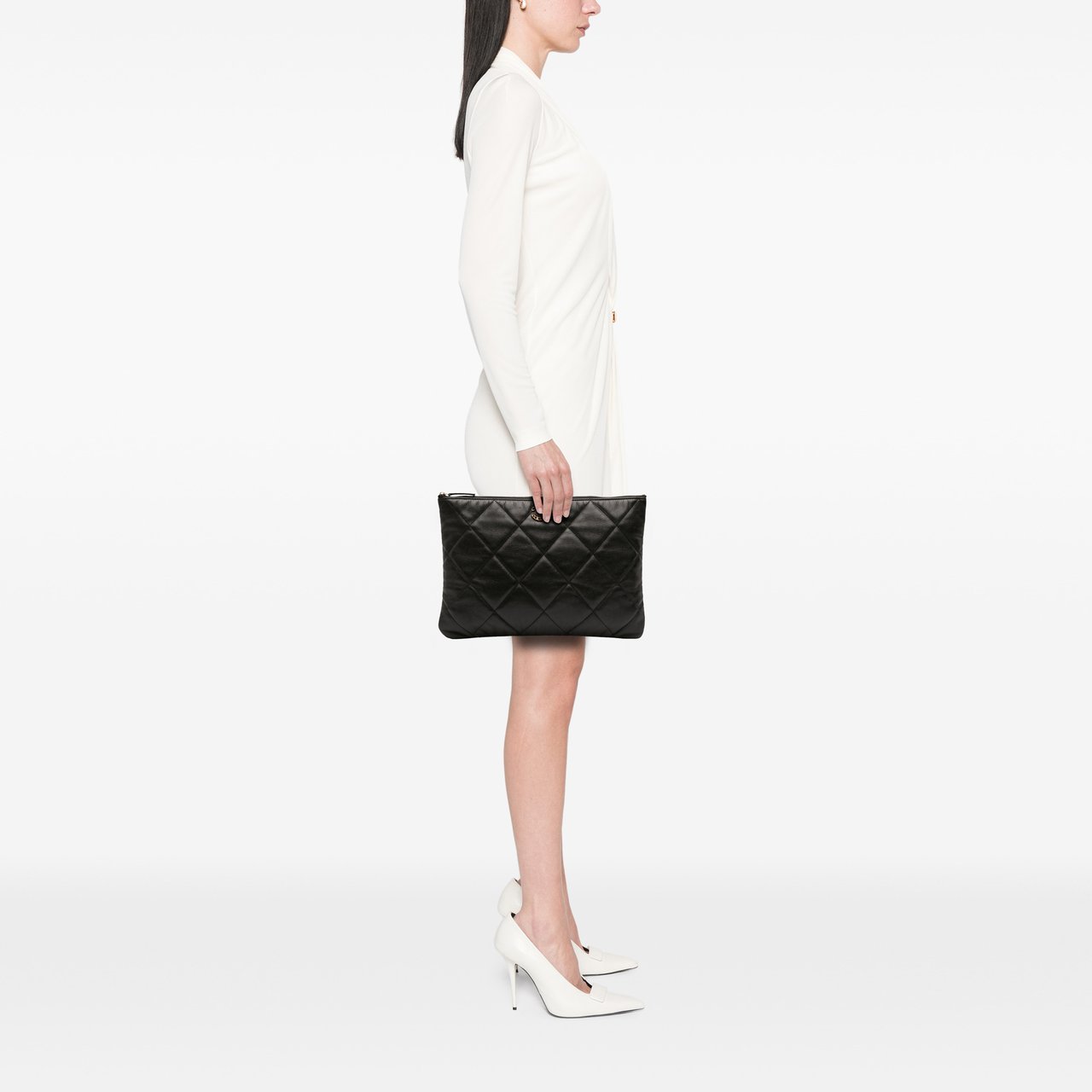Chanel Large Goatskin 19 O Case Clutch Zwart