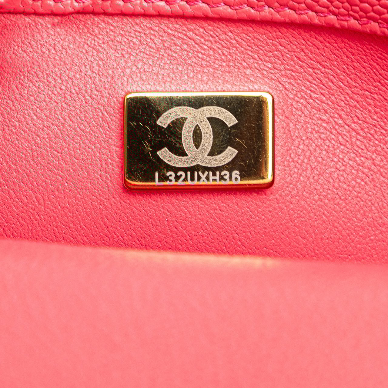 Chanel Mini Quilted Caviar Sweetheart Flap Roze