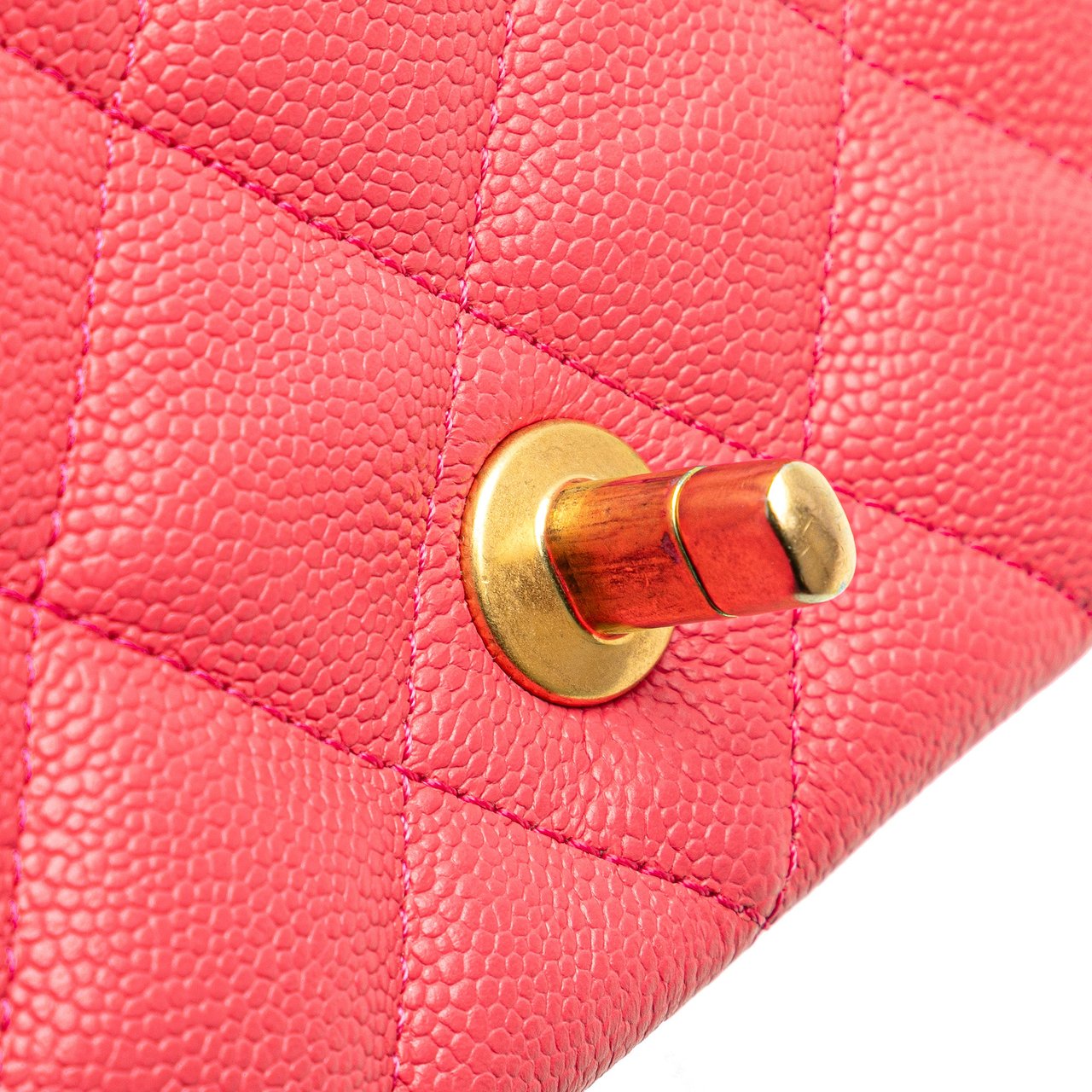 Chanel Mini Quilted Caviar Sweetheart Flap Roze