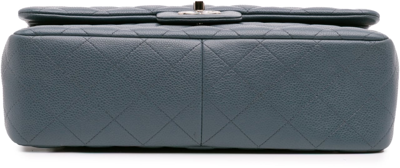 Chanel Jumbo Classic Caviar Double Flap Blauw