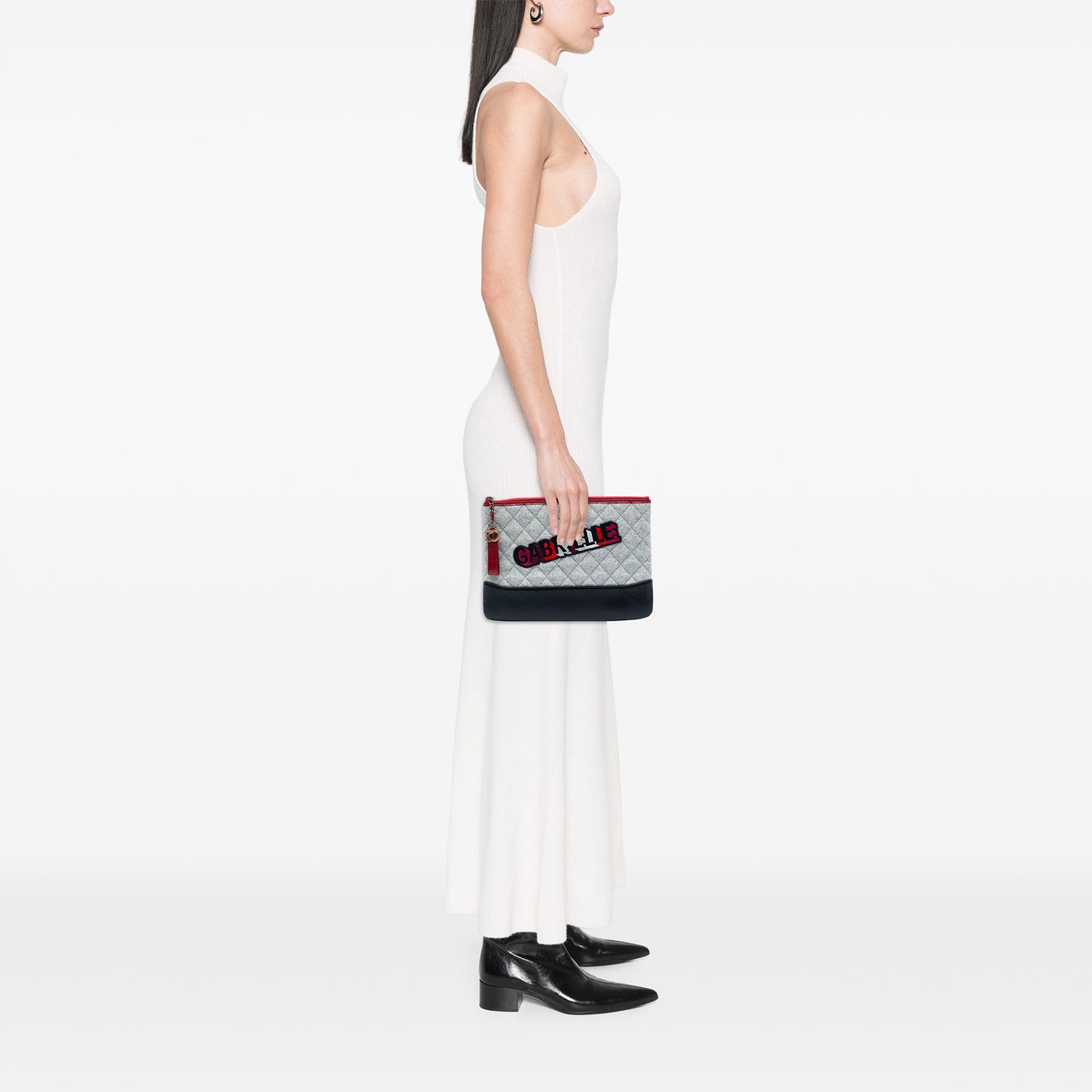 Chanel Medium Quilted Wool and Calfskin Gabrielle O Case Clutch Grijs