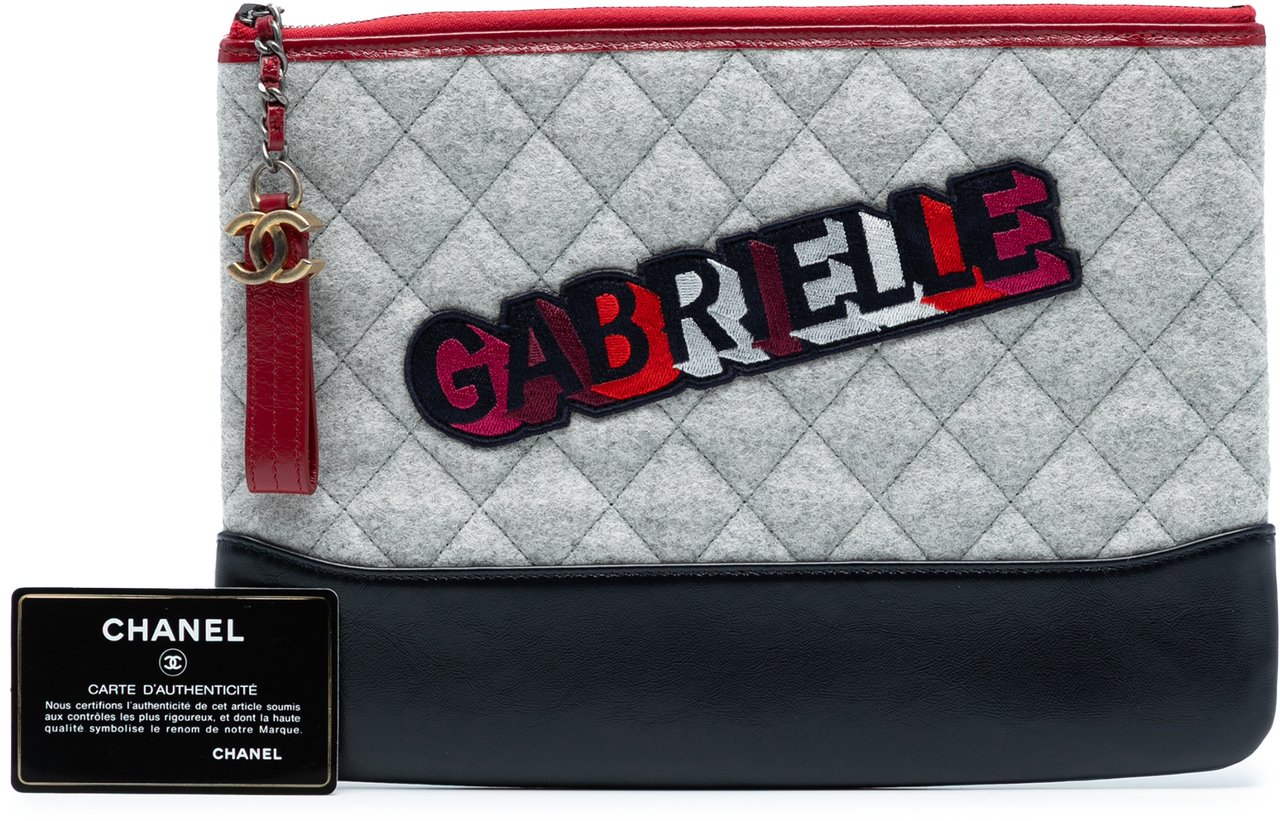Chanel Medium Quilted Wool and Calfskin Gabrielle O Case Clutch Grijs