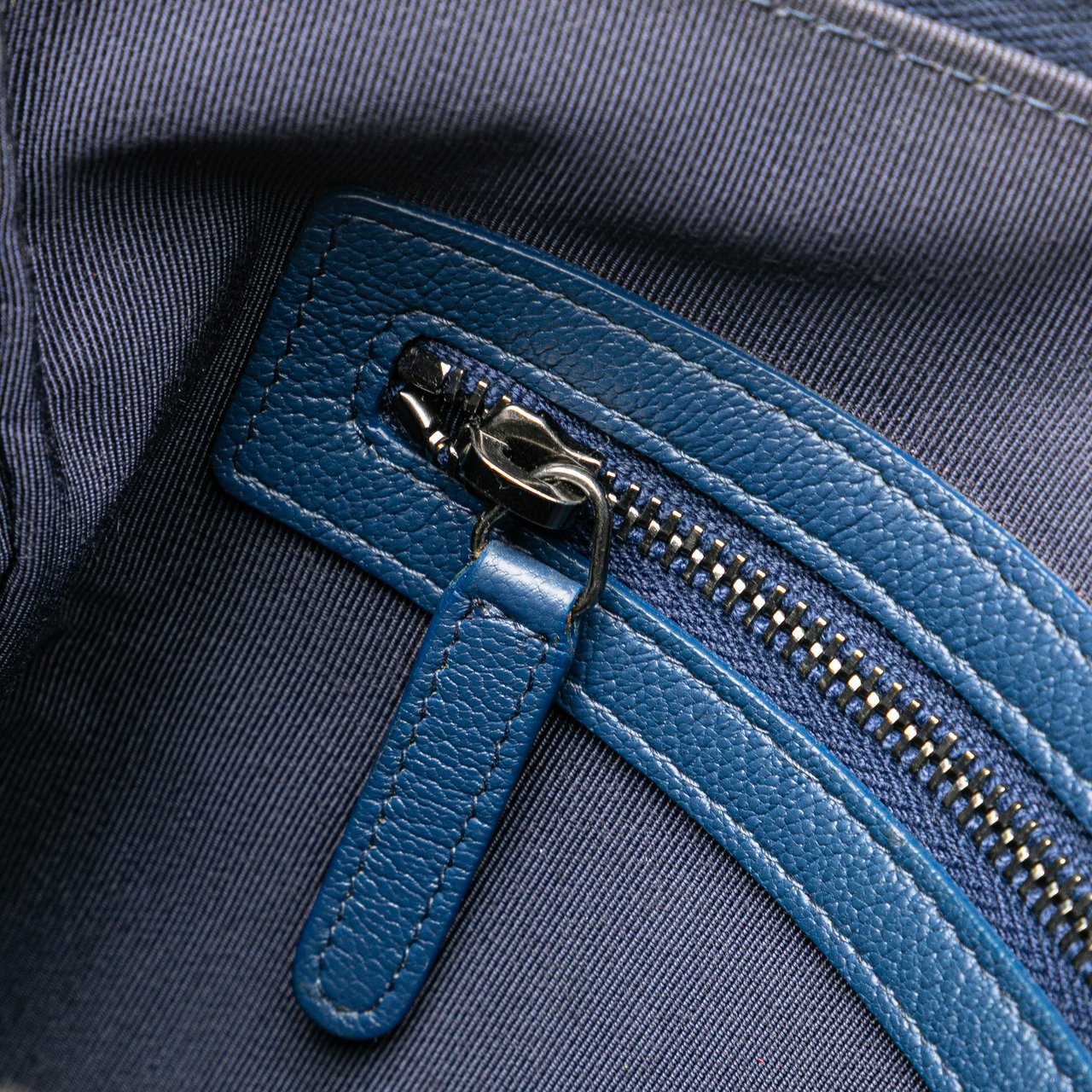 Chanel Medium Aged Calfskin Gabrielle O Case Clutch Blauw