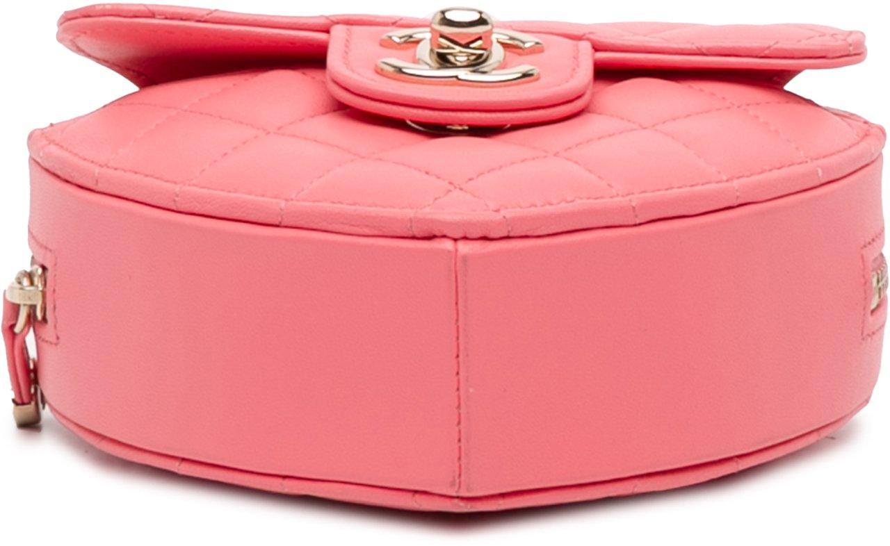 Chanel Mini Lambskin CC in Love Heart Crossbody Roze
