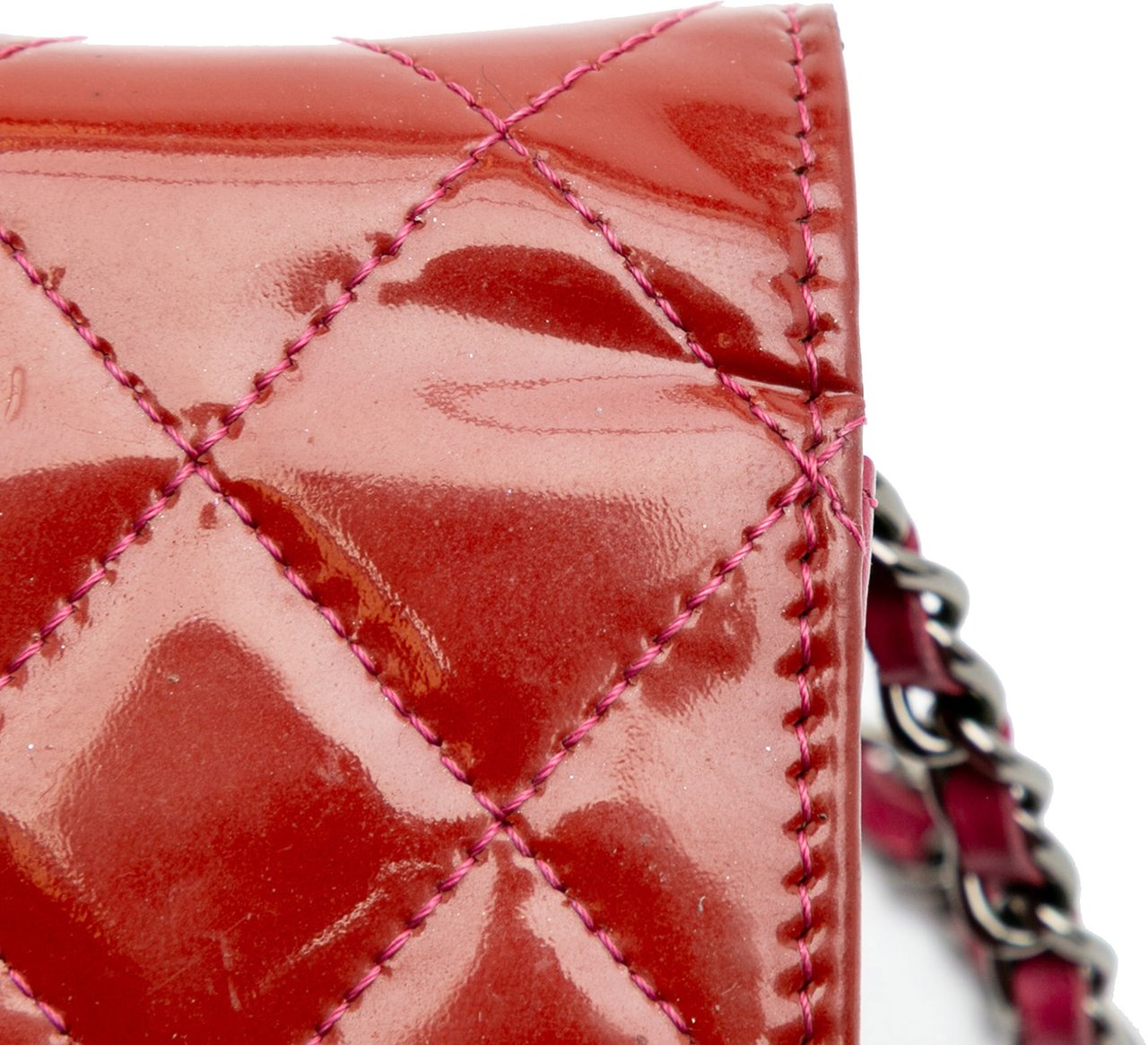 Chanel Quilted Patent Brilliant Wallet On Chain Rood