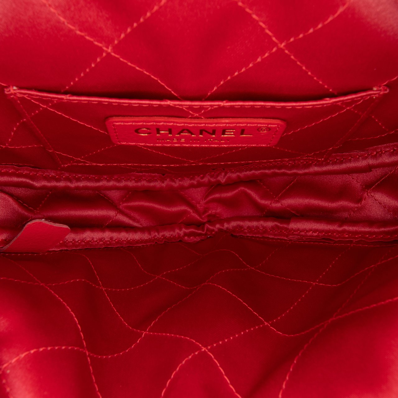 Chanel Quilted Caviar Diamond Clutch With Chain Wit