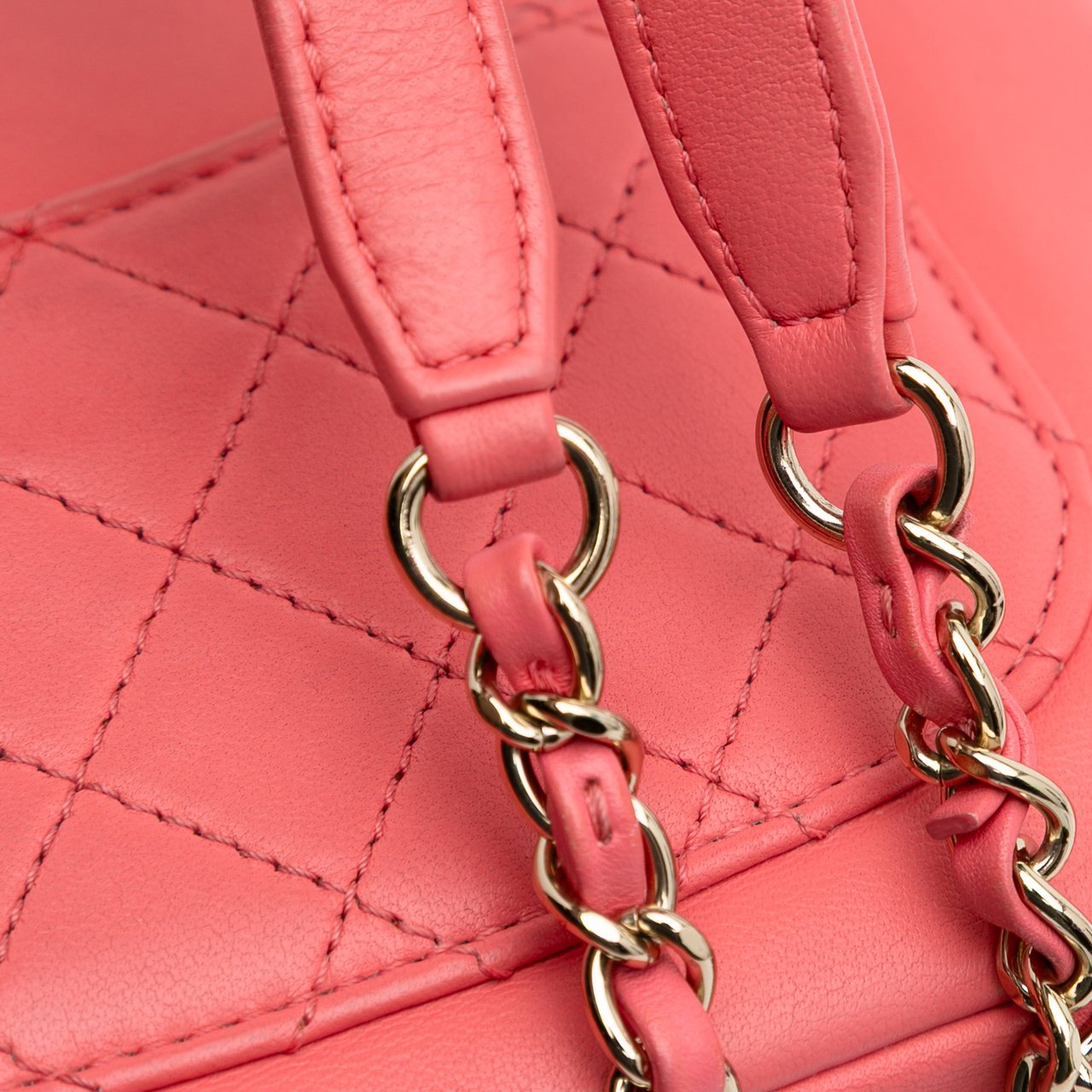 Chanel Lambskin Giant Crystal CC Camera Bag Roze