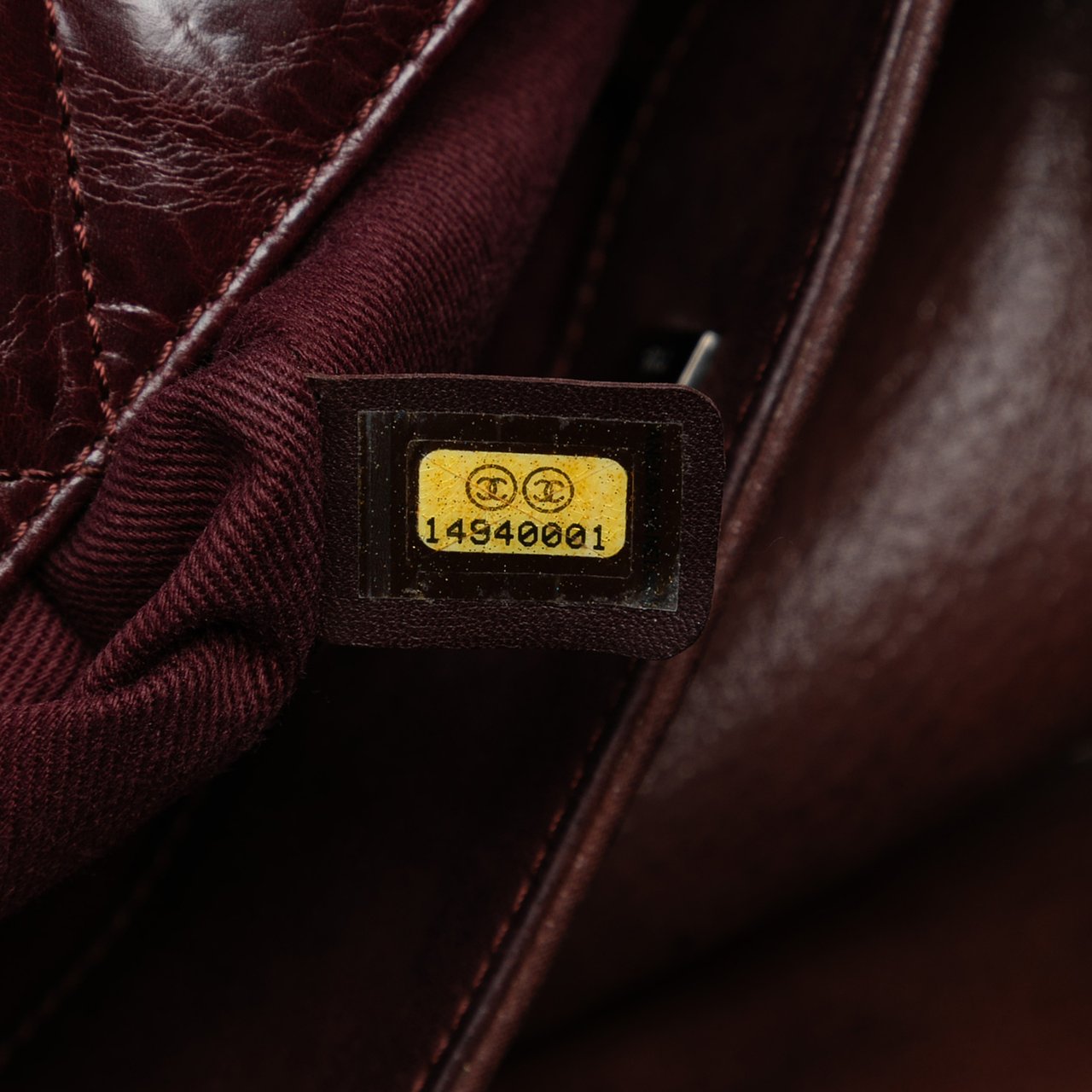 Chanel Iridescent Calfskin In The Mix Portobello Soft Tote Rood