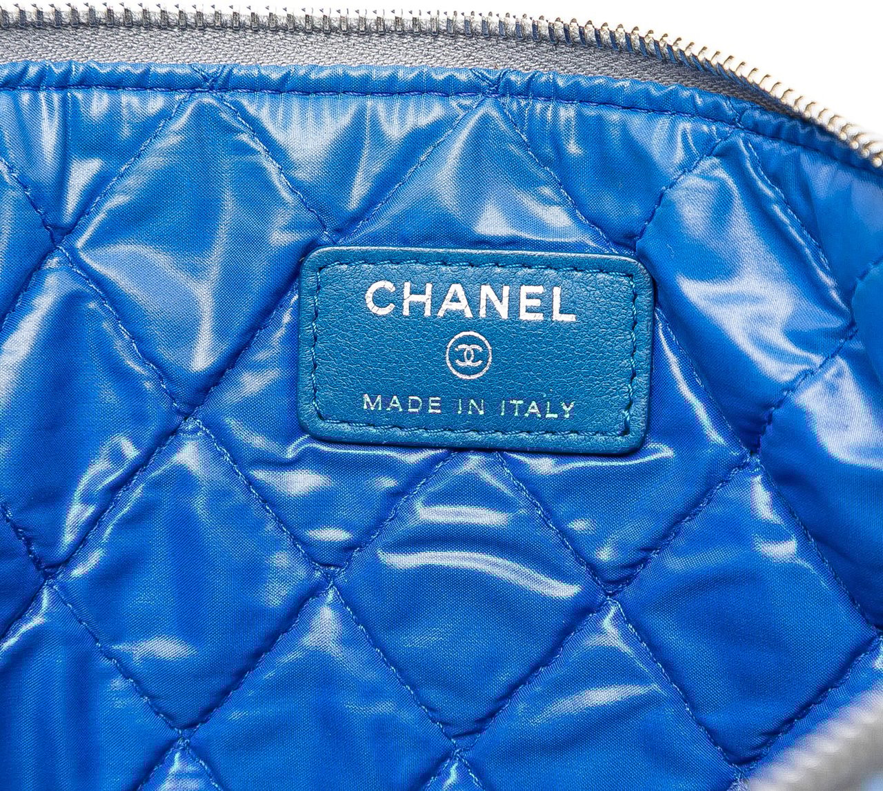 Chanel Medium Quilted Lambskin Data Center O Case Clutch Grijs