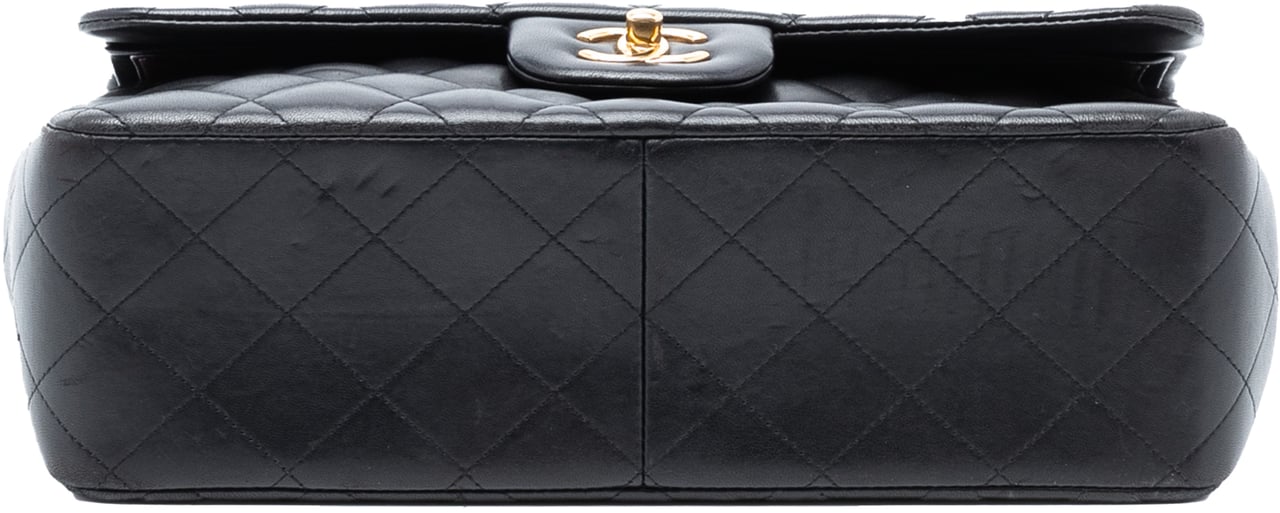 Chanel Jumbo Classic Lambskin Double Flap Zwart