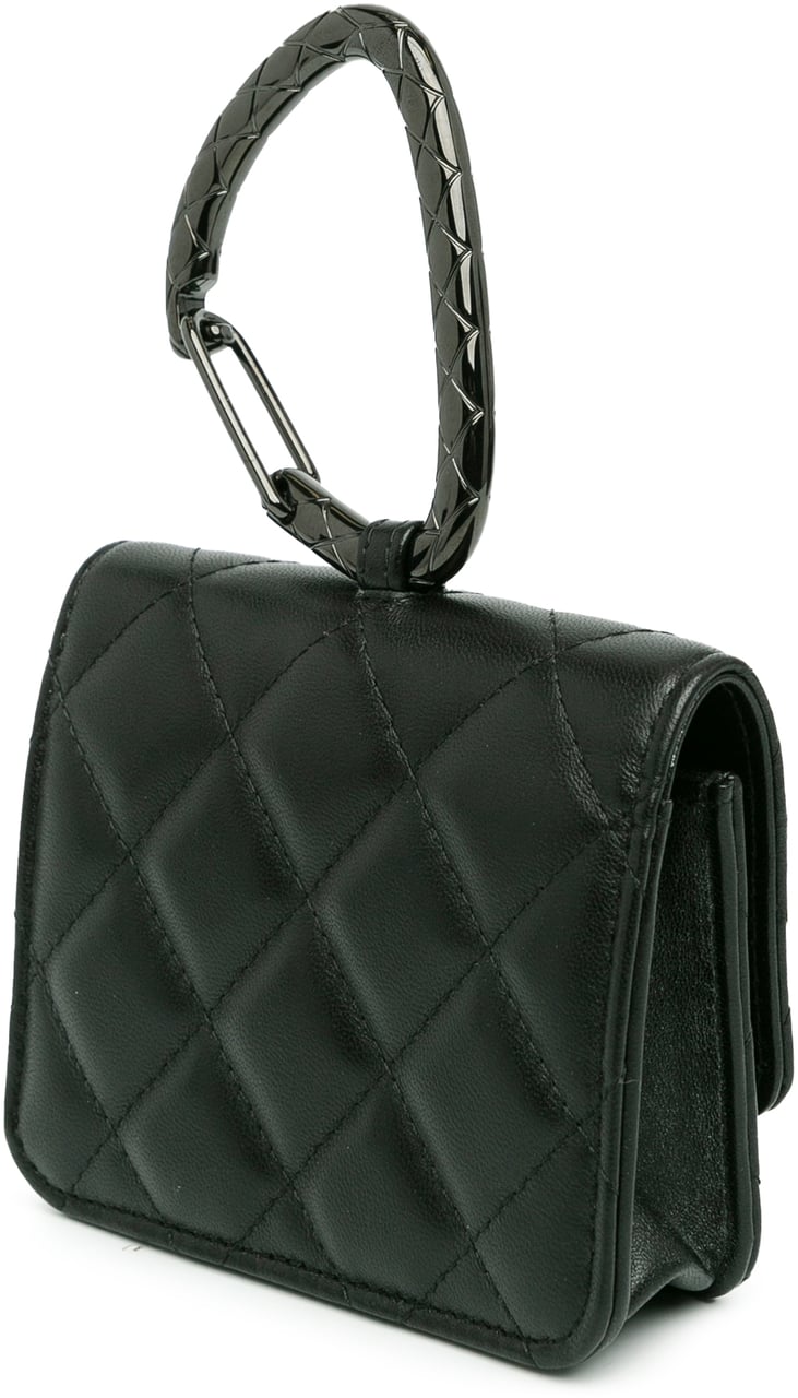 Chanel Quilted Lambskin So Black CC Hook Card Holder Zwart