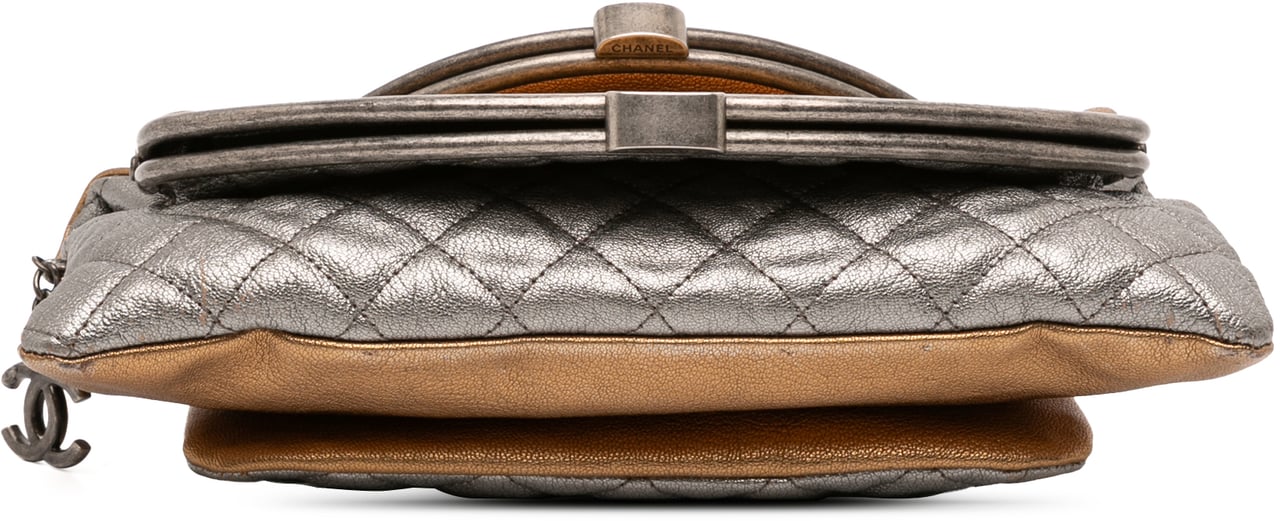 Chanel Quilted Metallic Goatskin Tabatiere Kisslock Foldover Clutch Zilver