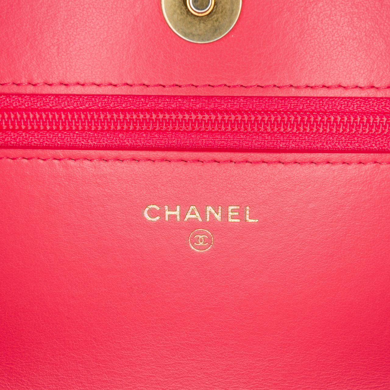 Chanel Tweed 19 Wallet On Chain Roze