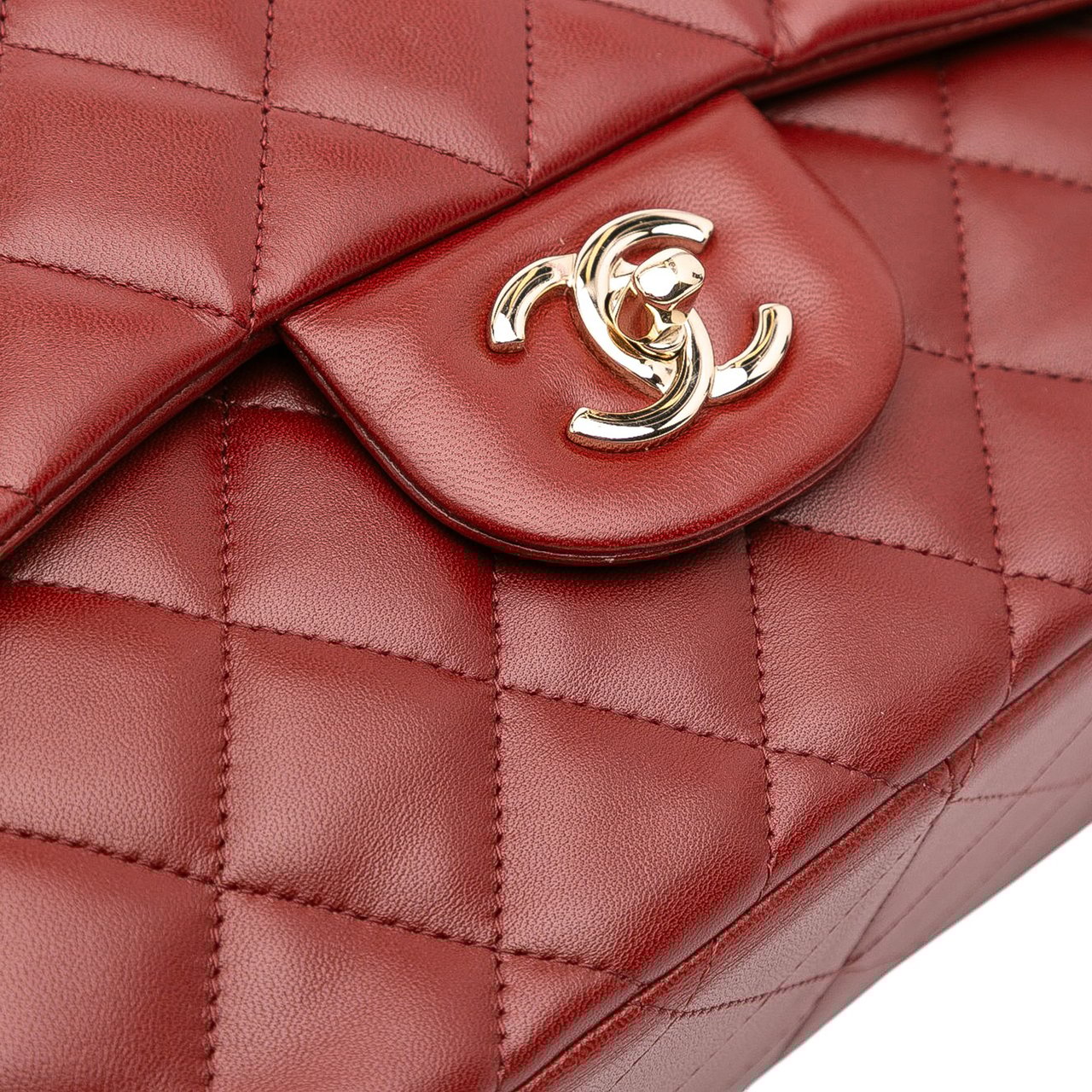 Chanel Jumbo Classic Lambskin Double Flap Rood