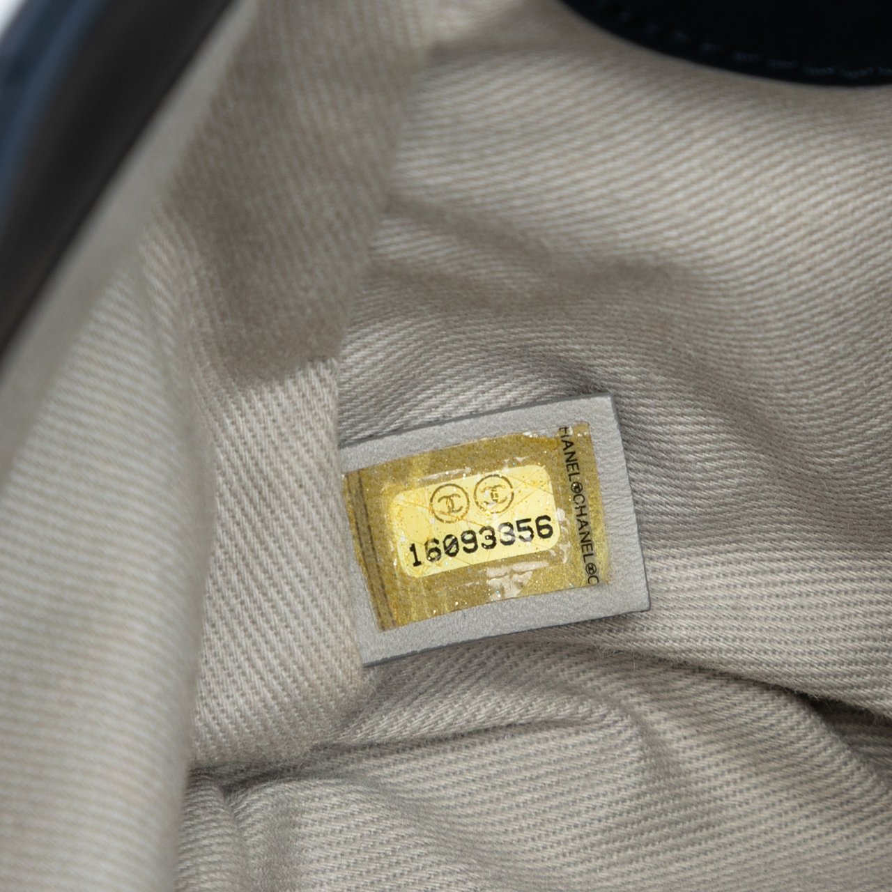 Chanel Large Tricolor Quilted Lambskin Country Chic Flap Blauw