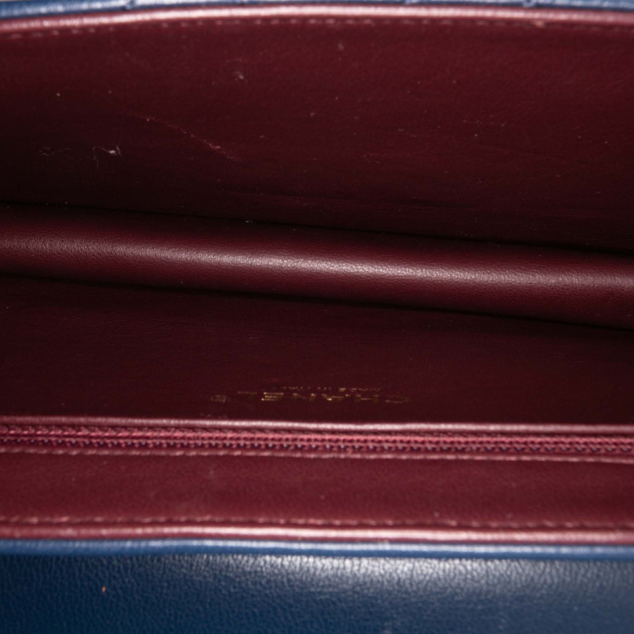 Chanel Medium Sheepskin Beauty Lock Flap Blauw