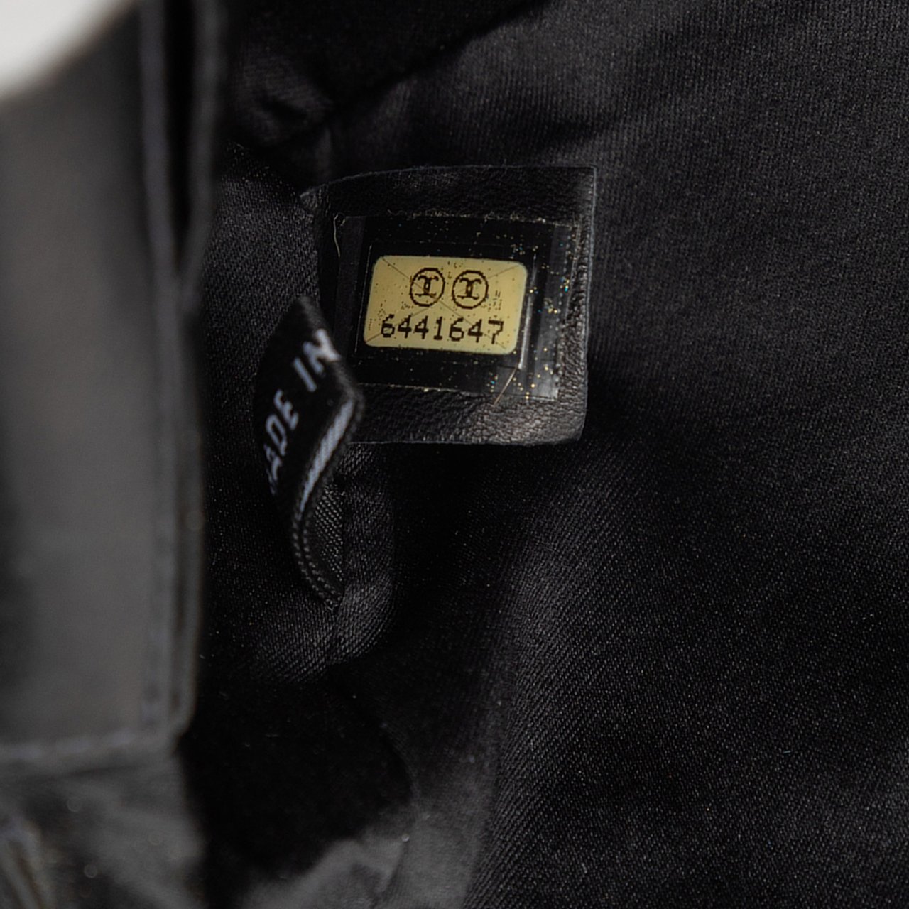 Chanel New Travel Line Nylon East West Flap Zwart