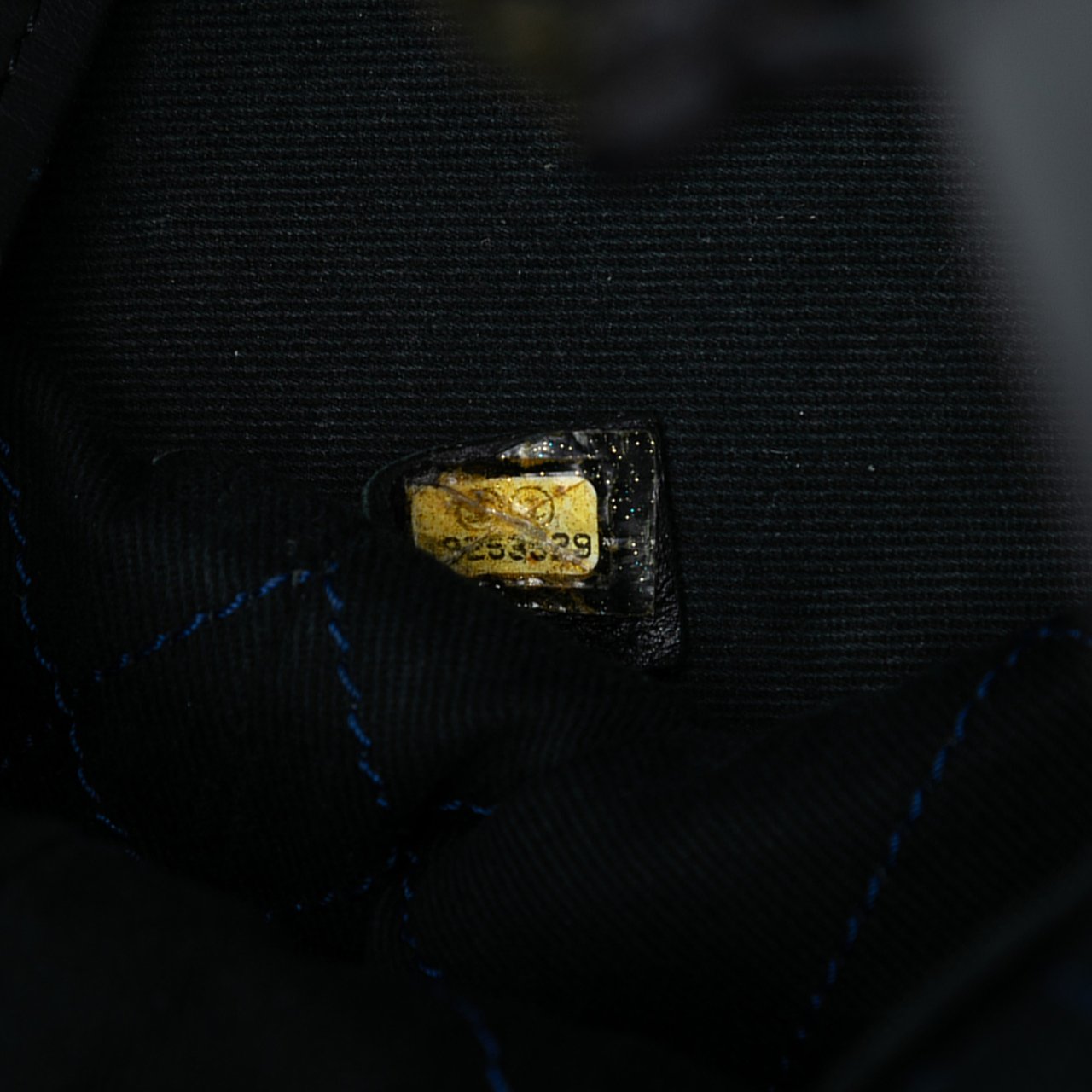 Chanel Quilted Caviar Shopping Fever Tote Blauw