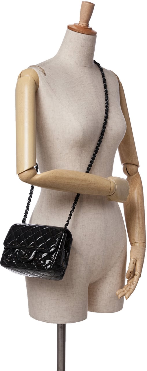Chanel Mini Square Classic Patent So Black Single Flap Zwart