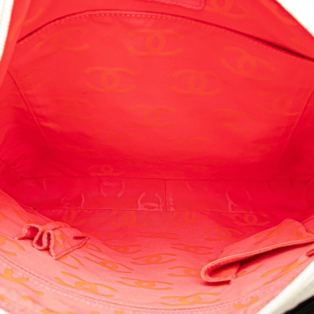 Chanel Maxi Lambskin Cambon Ligne Crossbody Wit