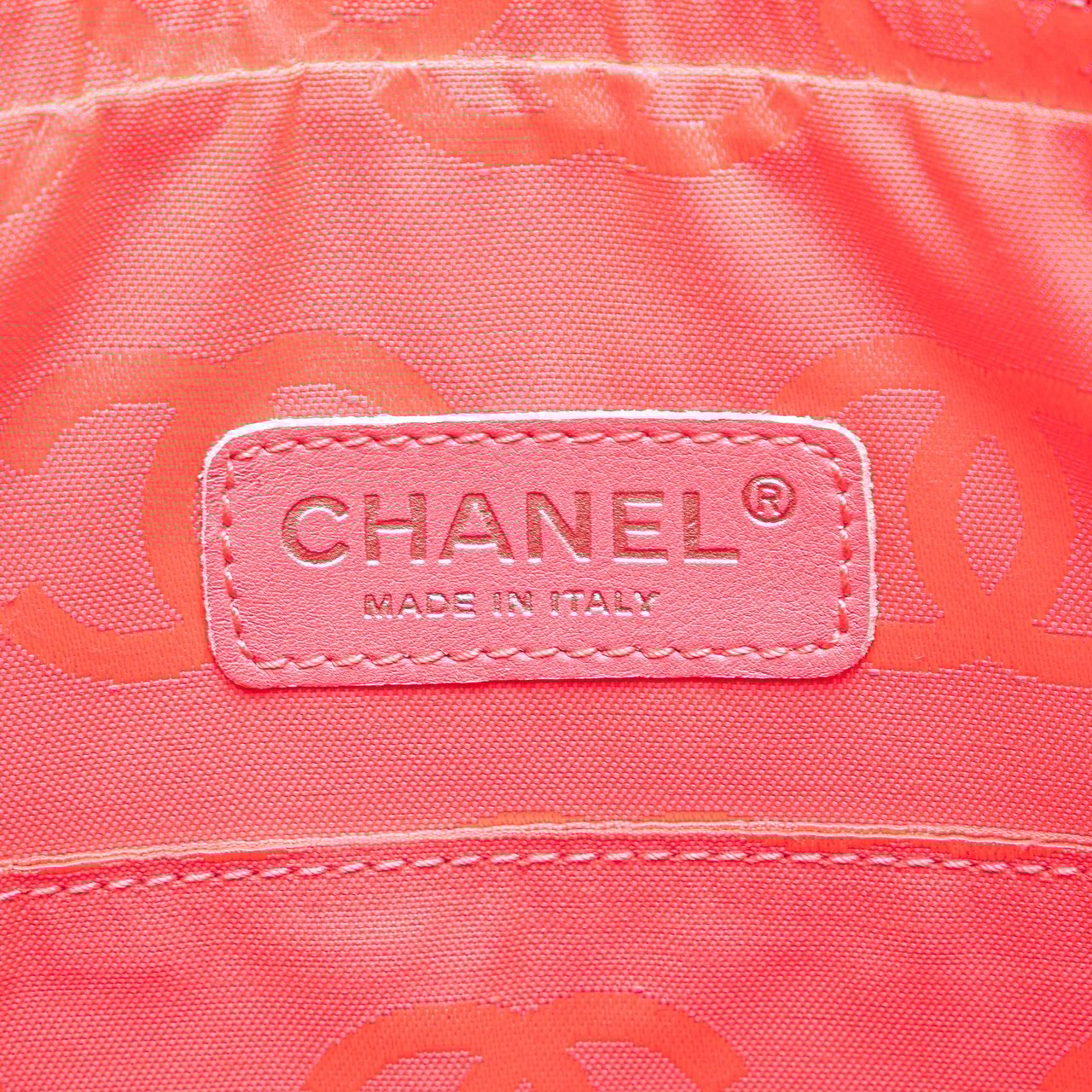 Chanel Maxi Lambskin Cambon Ligne Crossbody Wit