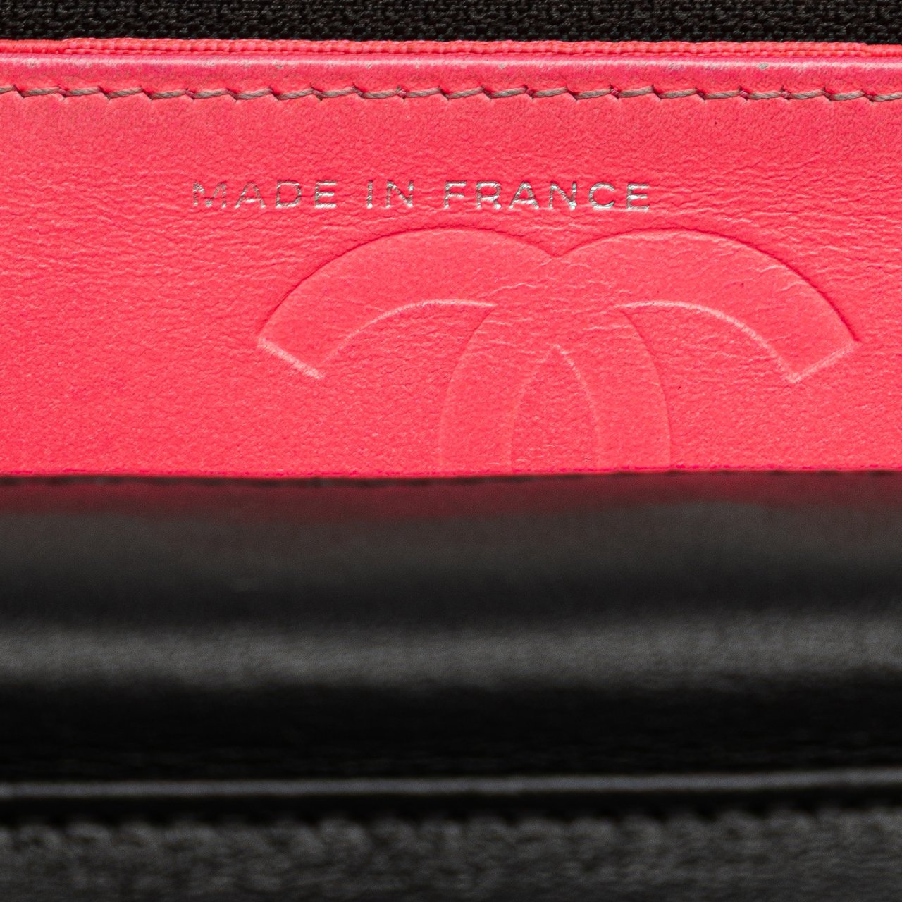 Chanel Lambskin Cambon Ligne Wallet On Chain Zwart