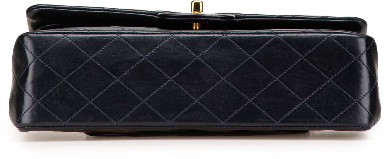 Chanel Medium Classic Lambskin Double Flap Blauw