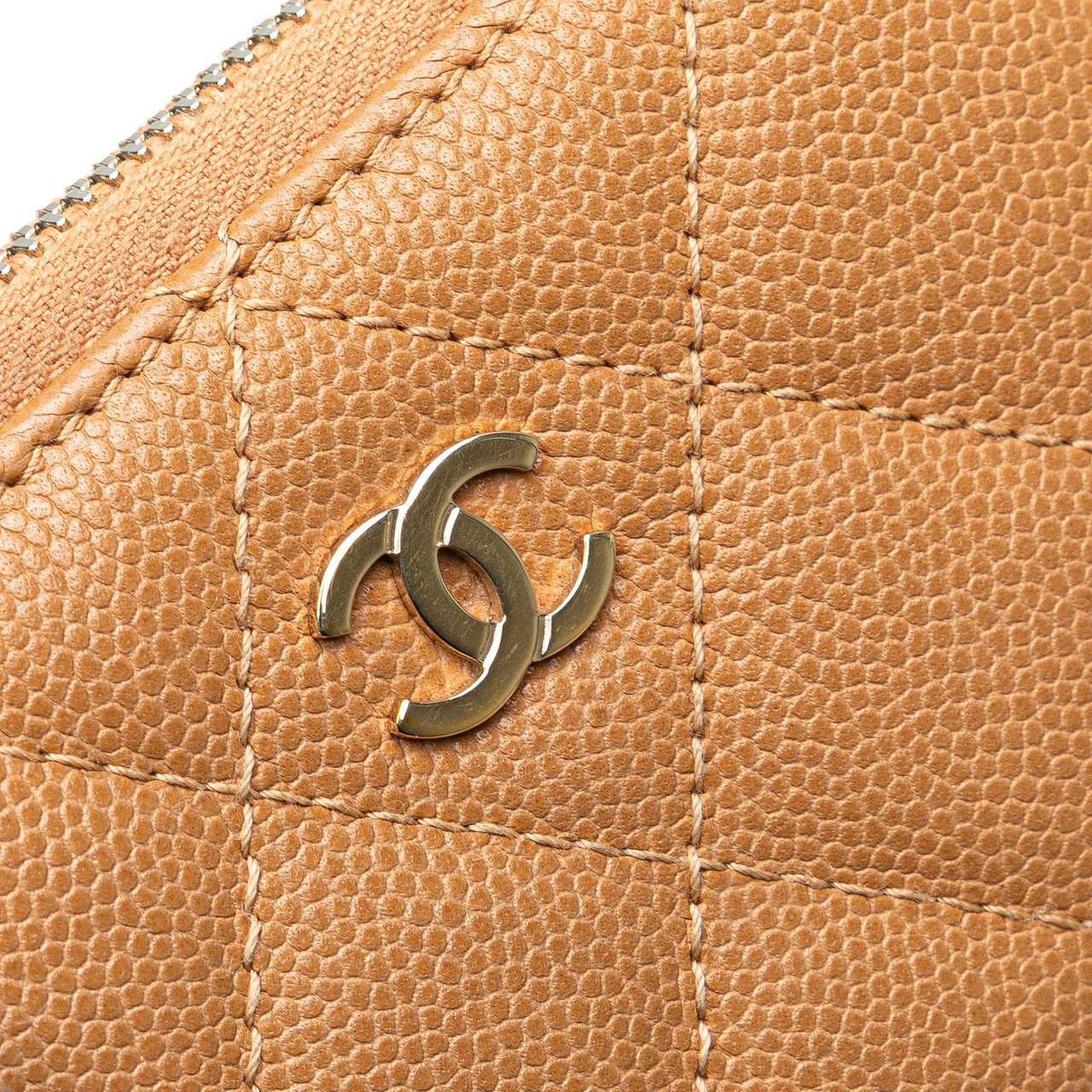 Chanel CC Quilted Caviar Zip Around Coin Purse Bruin