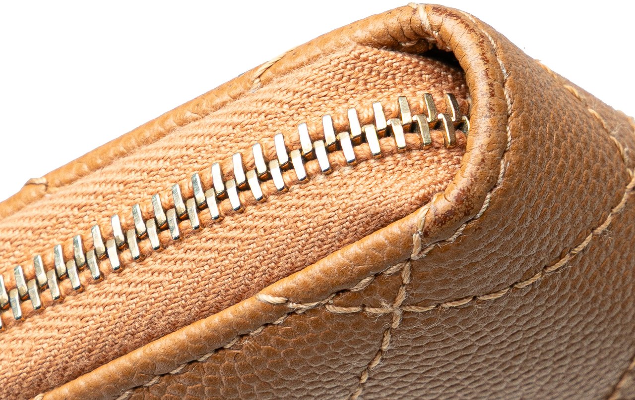 Chanel CC Quilted Caviar Zip Around Coin Purse Bruin