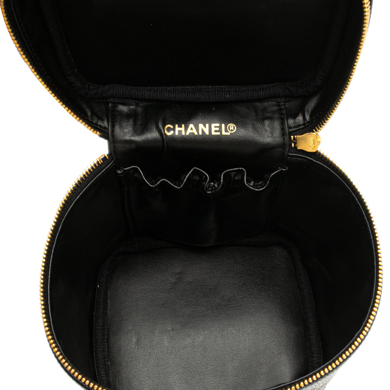 Chanel CC Caviar Vanity Case Zwart