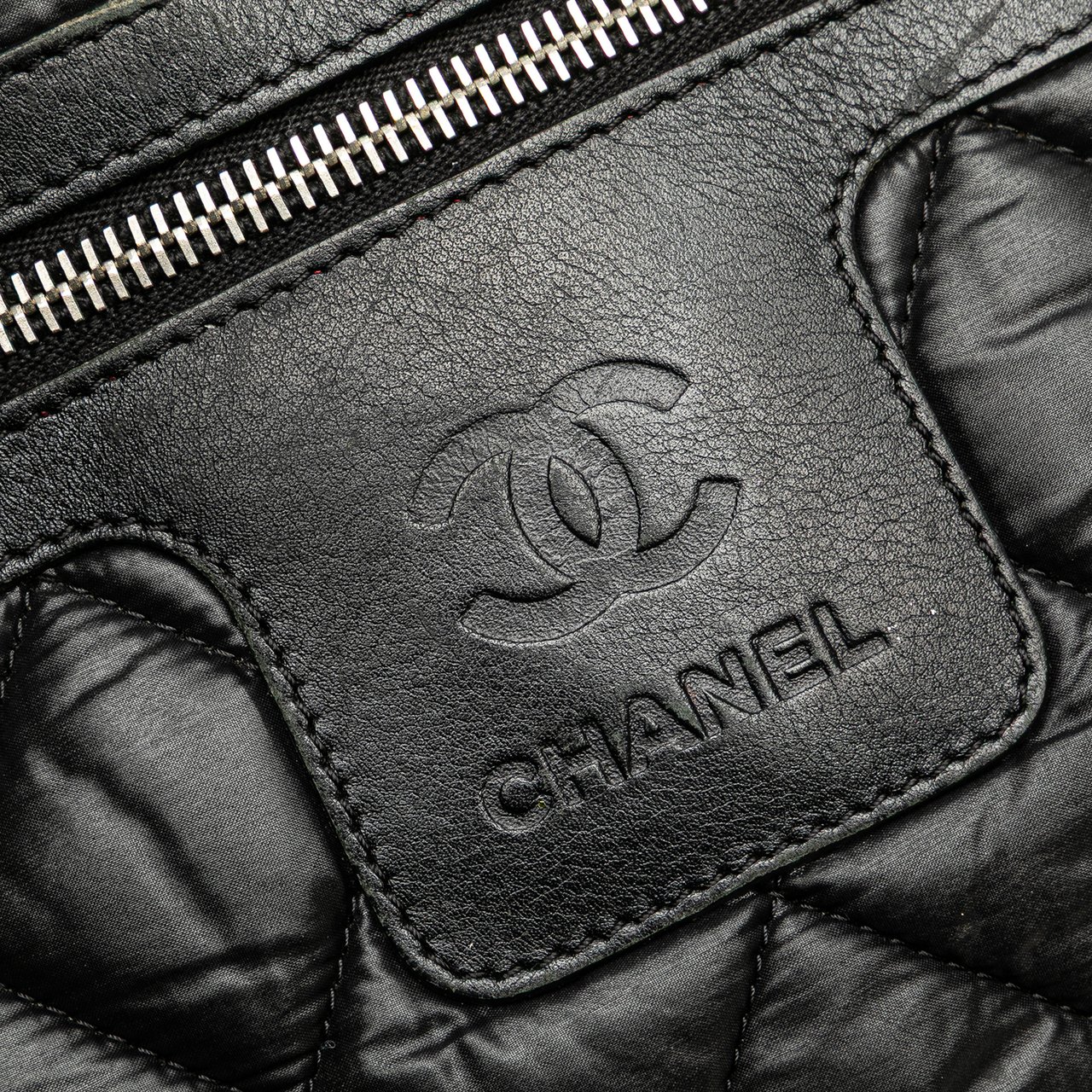 Chanel Small Quilted Nylon Coco Cocoon Tote Zwart