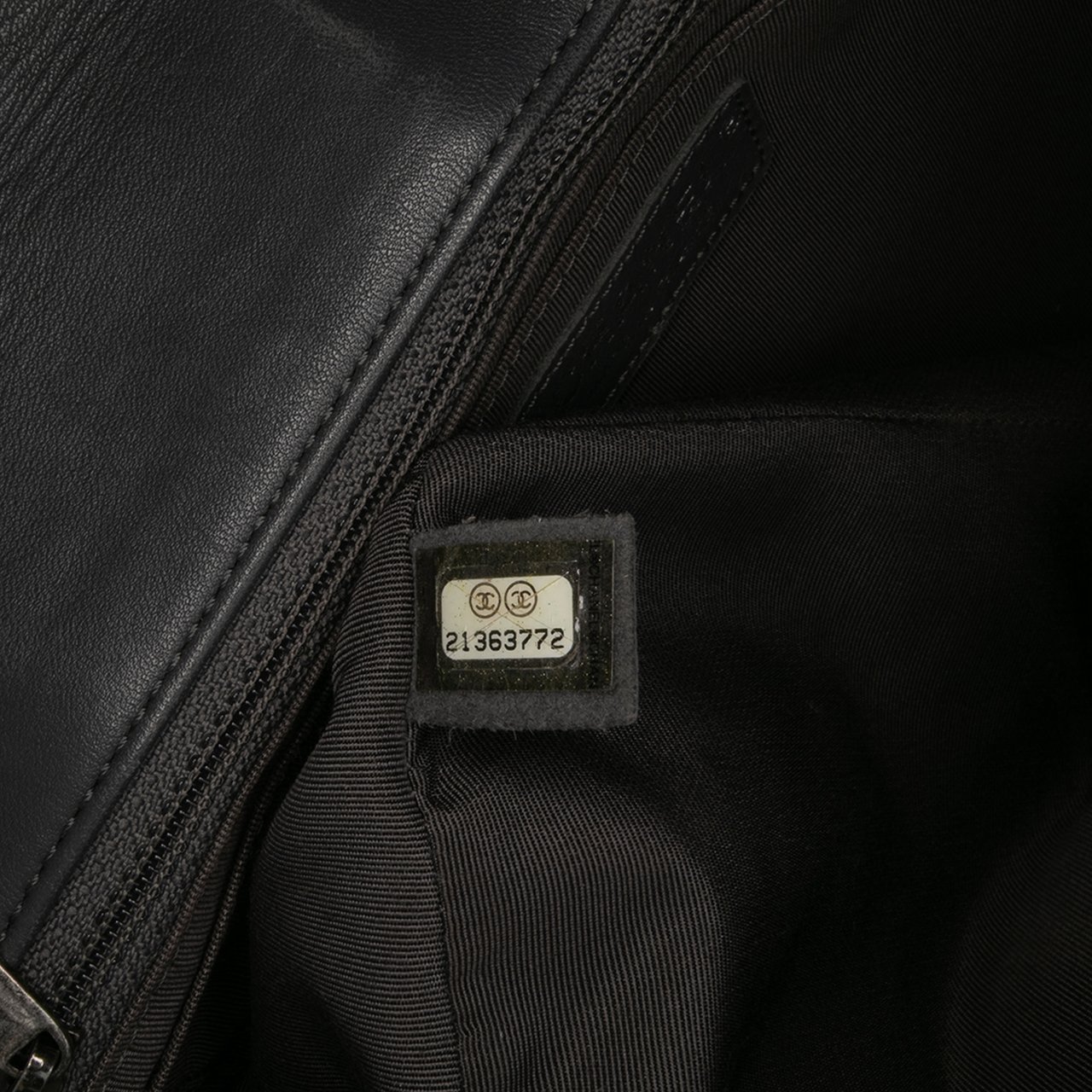 Chanel Paris Salzburg Jumbo Bicolor Quilted Lambskin Tyrolean Flap Grijs