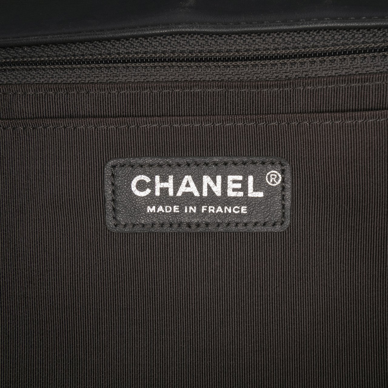 Chanel Paris Salzburg Jumbo Bicolor Quilted Lambskin Tyrolean Flap Grijs