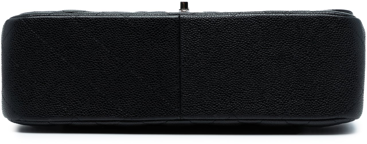 Chanel Jumbo Classic Caviar Double Flap Zwart